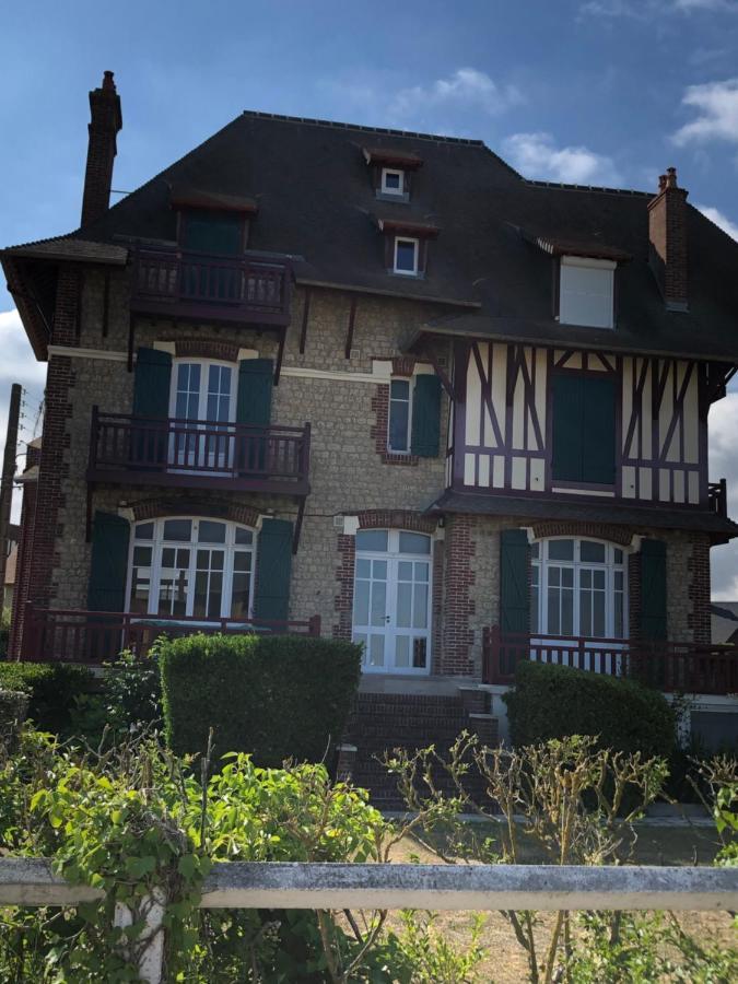 L Oceanide Apartment Bénerville-sur-Mer Екстериор снимка